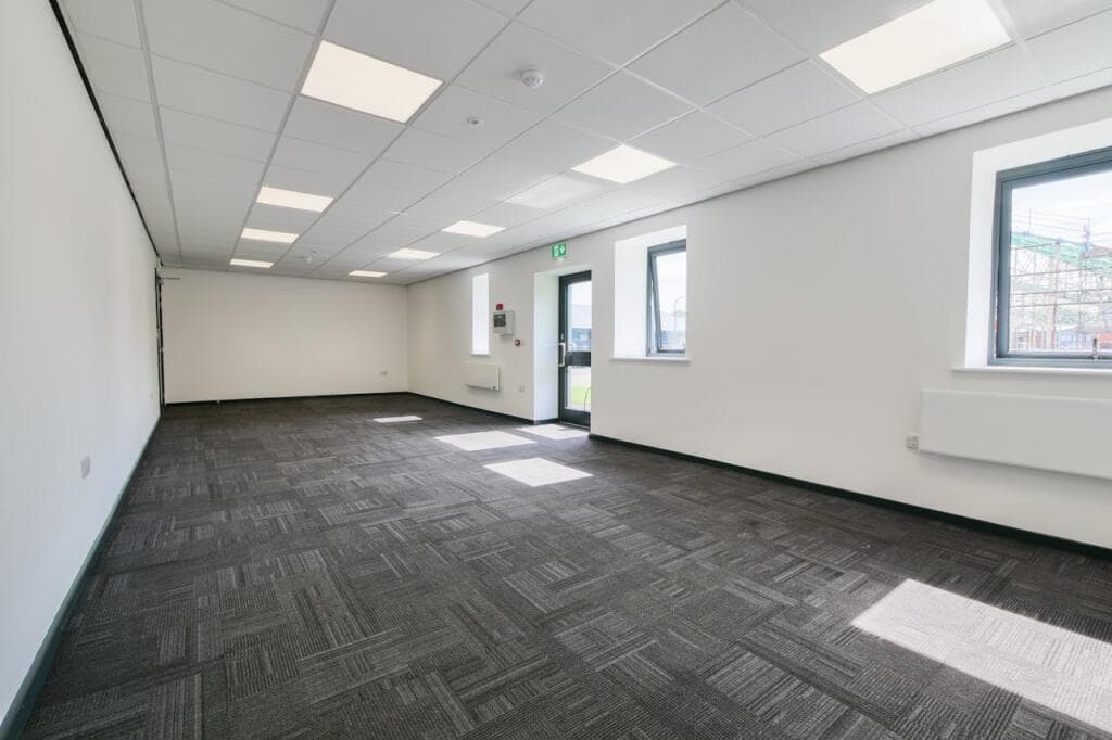 Chalcroft Business Park, Burnetts Ln, West End, Southampton, Hampshire, SO30 2PA thumbnail 3