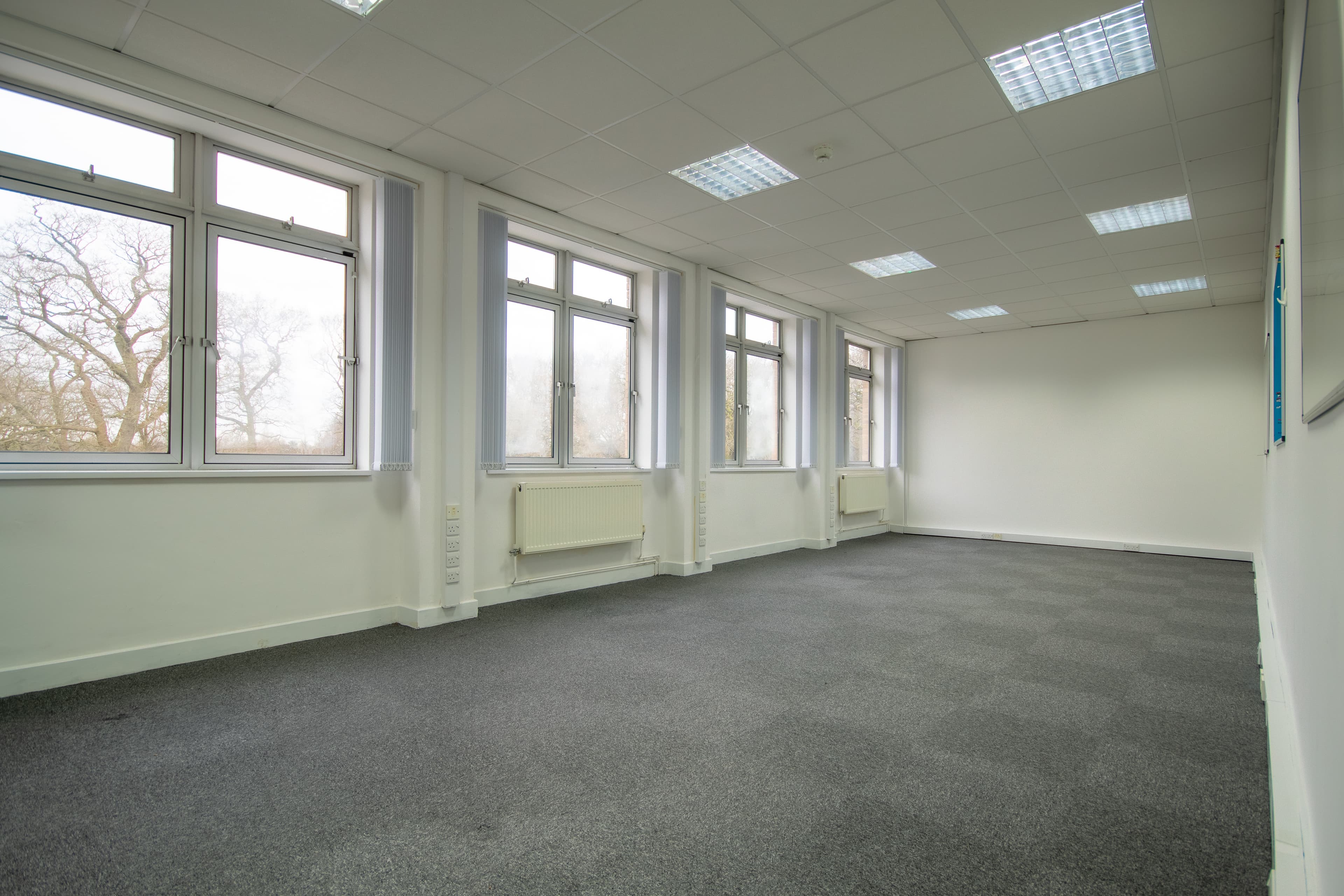 Oaklands Business Centre, Hooton Road, Ellesmere Port, Hooton, Cheshire, CH66 7NZ thumbnail 7