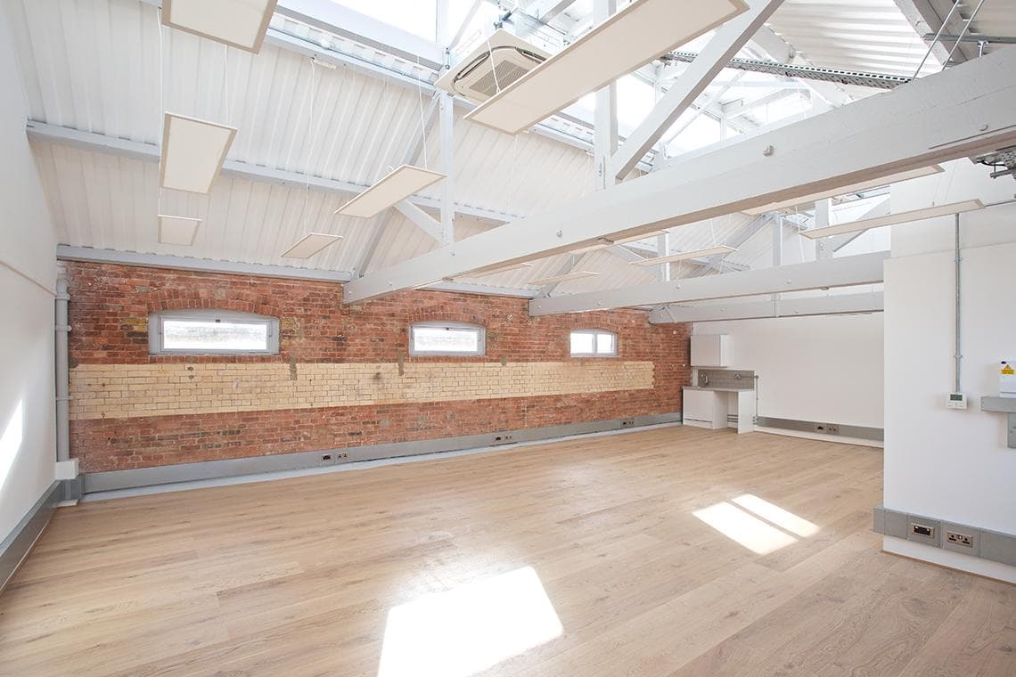 Islington Studio, Linthwaite Business Centre, Manchester Road, Linthwaite, London, Greater London, N19 4NF thumbnail 12