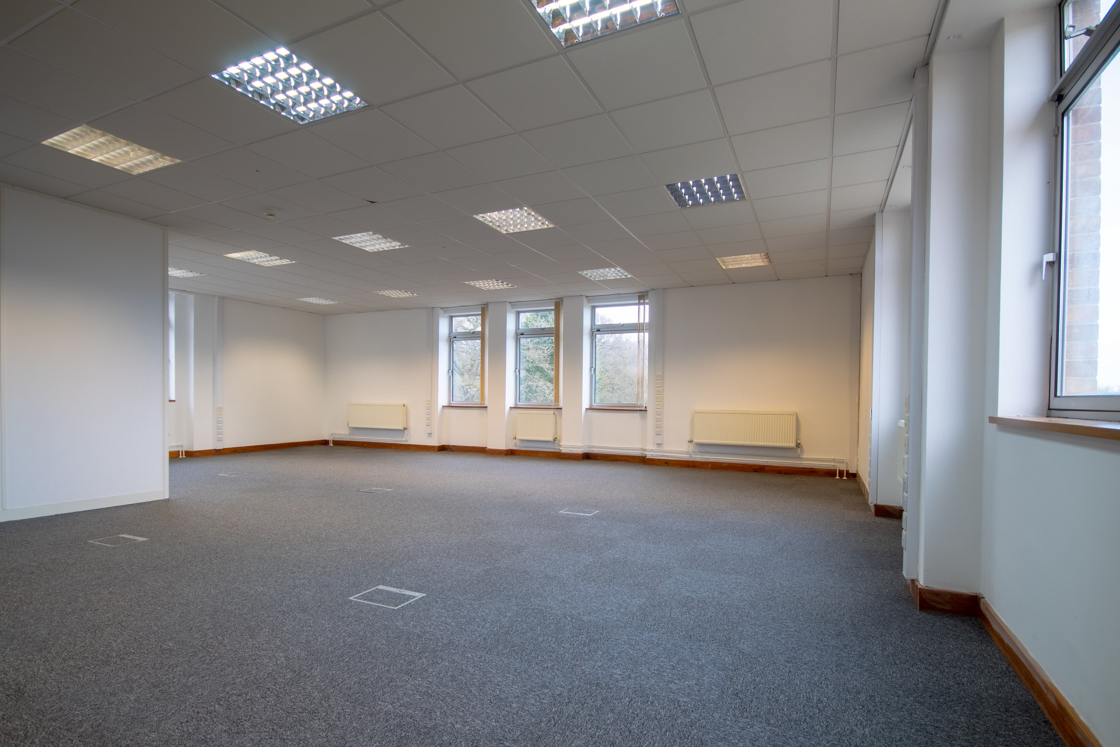 Oaklands Business Centre, Hooton Road, Ellesmere Port, Hooton, Cheshire, CH66 7NZ thumbnail 4