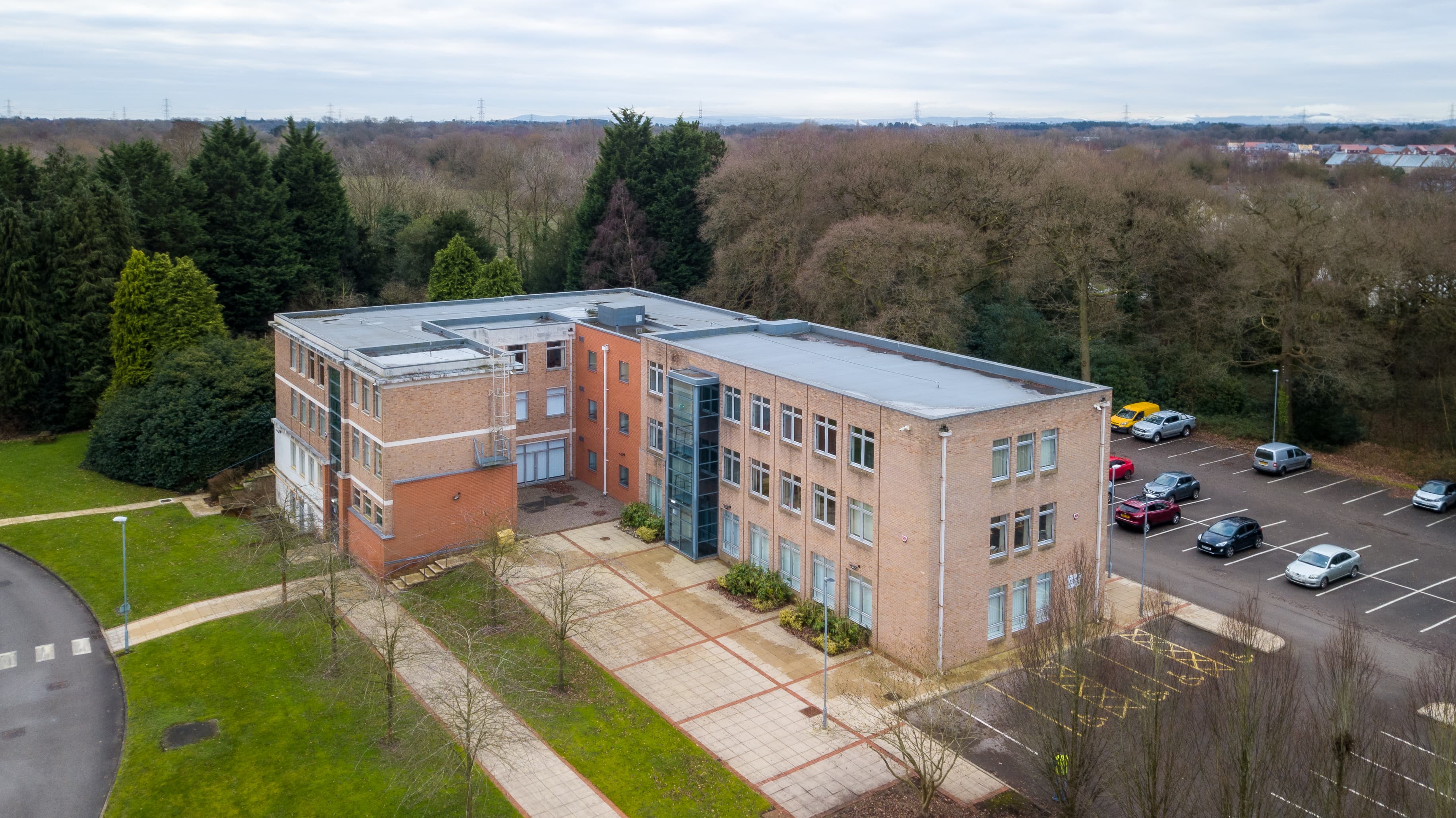 Oaklands Business Centre, Hooton Road, Ellesmere Port, Hooton, Cheshire, CH66 7NZ thumbnail 11