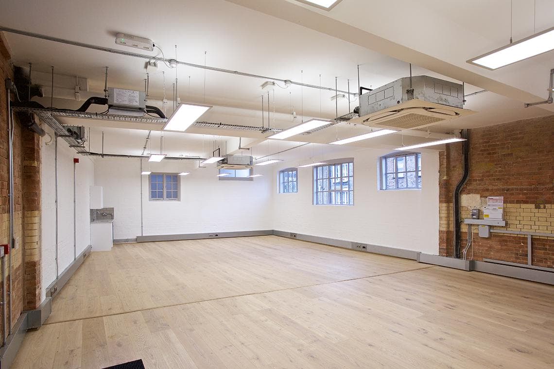 Islington Studio, Linthwaite Business Centre, Manchester Road, Linthwaite, London, Greater London, N19 4NF thumbnail 2