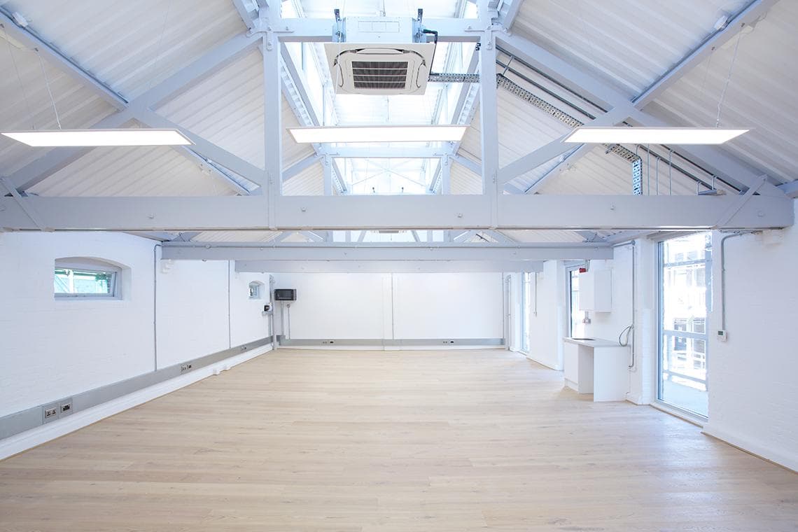 Islington Studio, Linthwaite Business Centre, Manchester Road, Linthwaite, London, Greater London, N19 4NF thumbnail 10