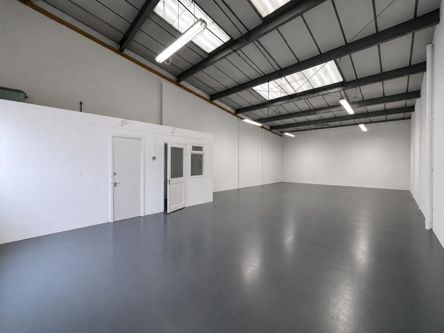Unit C2A, Smeed Dean Centre, Castle Road, Sittingbourne, Kent, ME10 3EW thumbnail 2