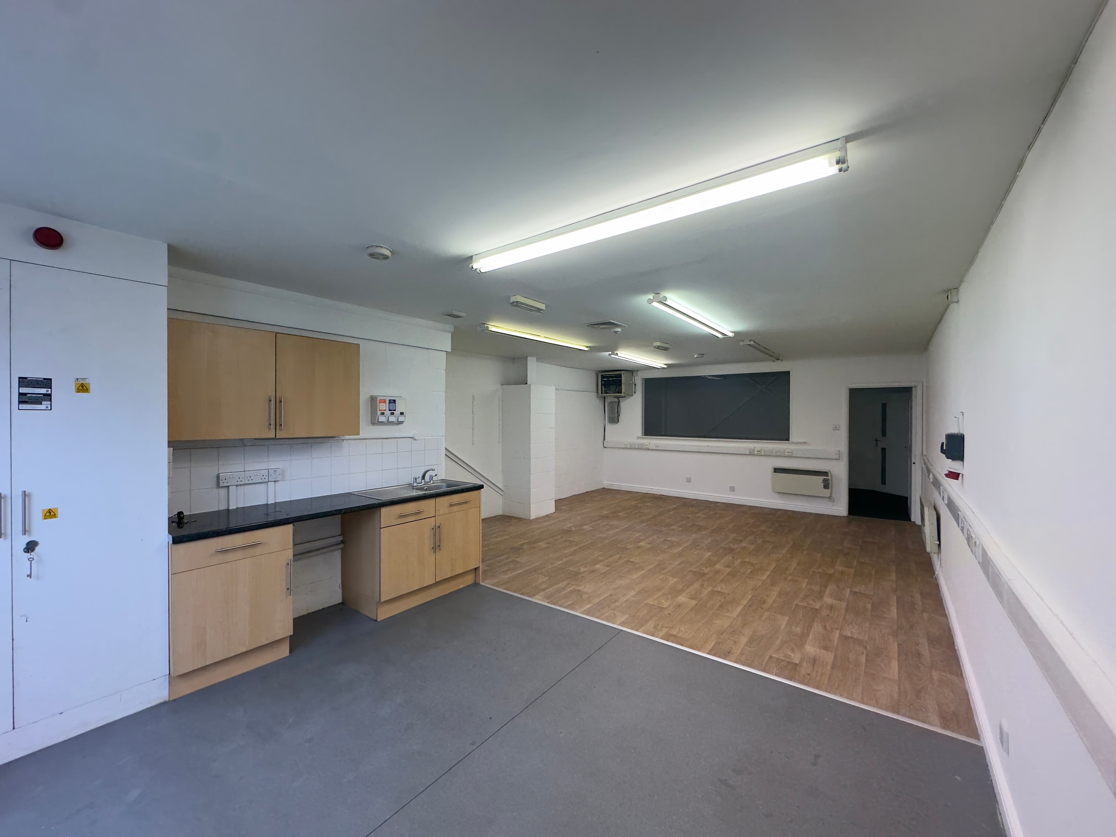 Unit 4, Hyatt Trading Estate, Babbage Road, Stevenage, Hertfordshire, SG1 2EQ thumbnail 5