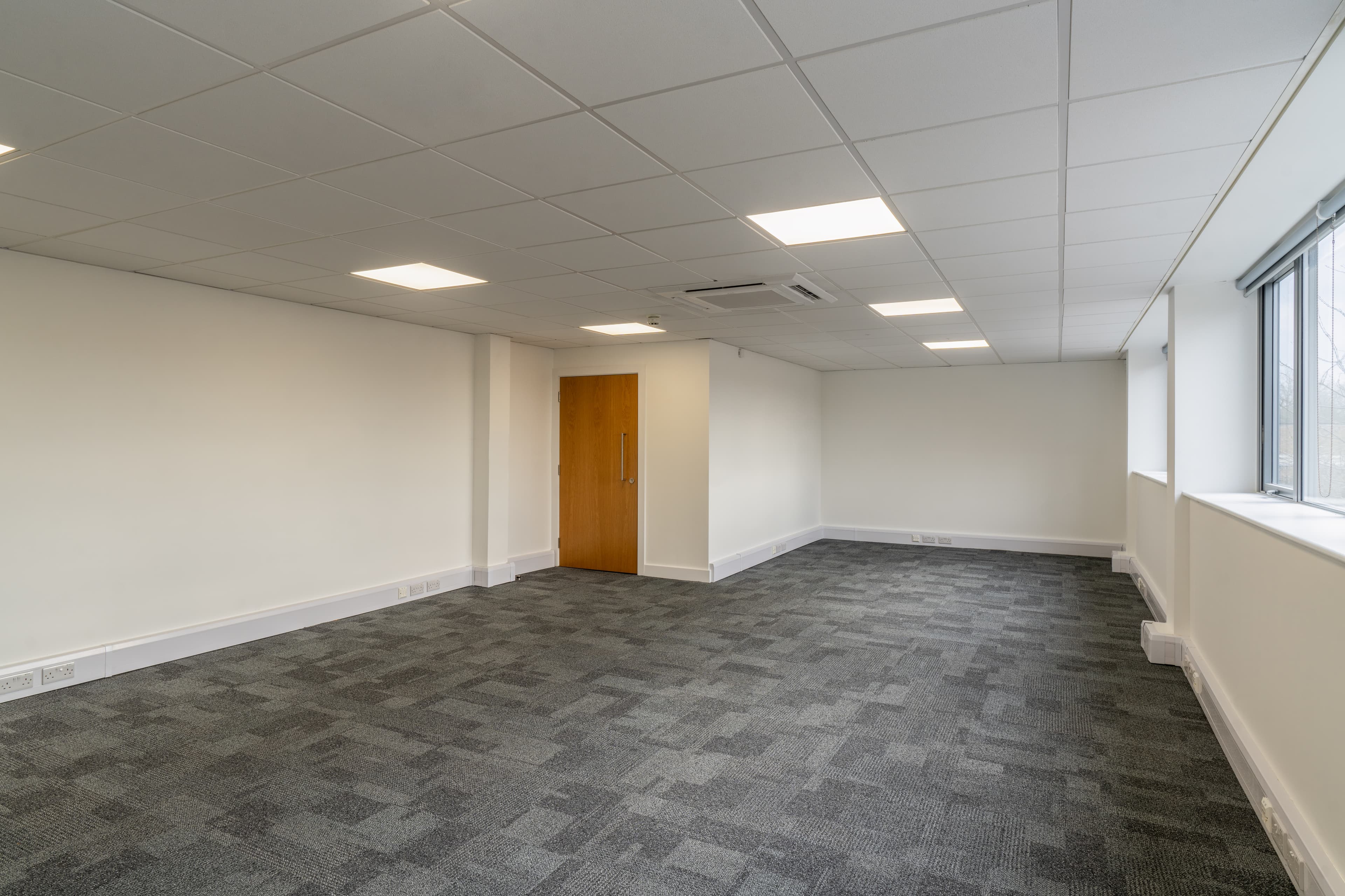 Office 11 Lakeview House, Bond Avenue, Bletchley Milton Keynes, Buckinghamshire, MK1 1FB thumbnail 3