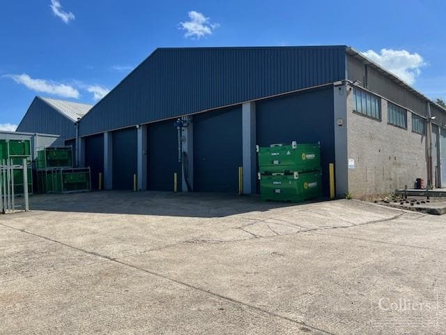 Unit A1, Vale Industrial Estate, Tolpits Lane, Watford, Hertfordshire, WD18 9QP thumbnail 3