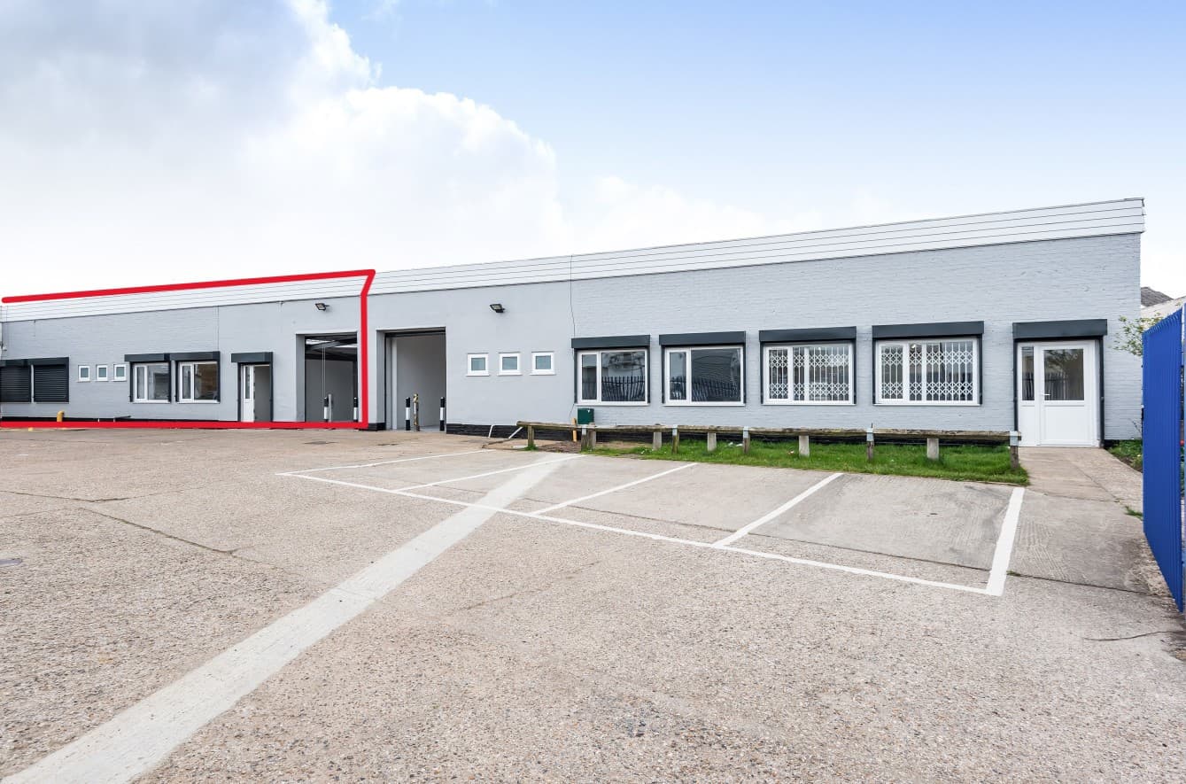 Unit E2, Fairacres Industrial Estate, Windsor, Berkshire, SL4 4LE