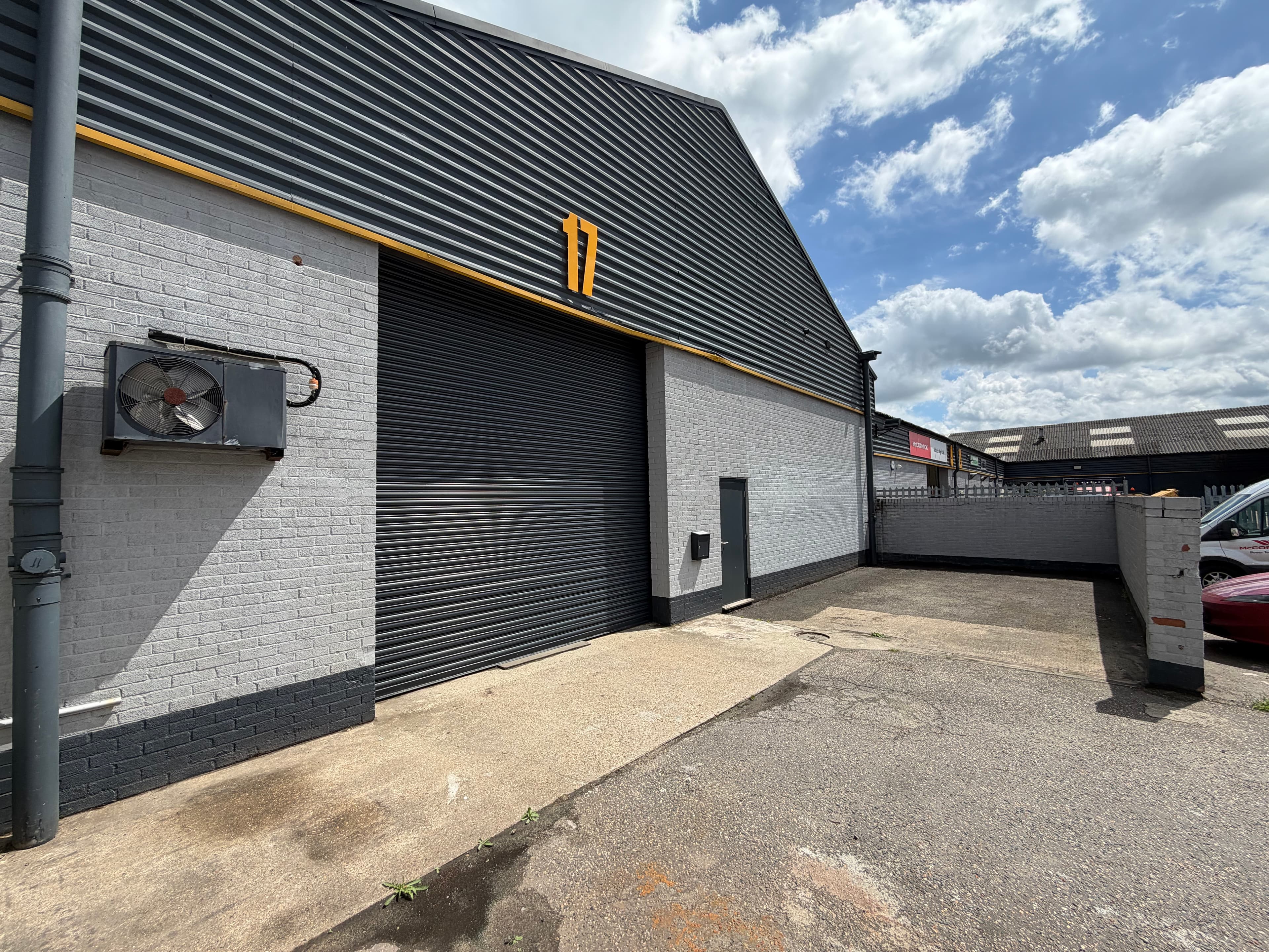 17 Redhills Road, South Woodham Ferrers, Chelmsford, Essex, CM3 5UP thumbnail 7