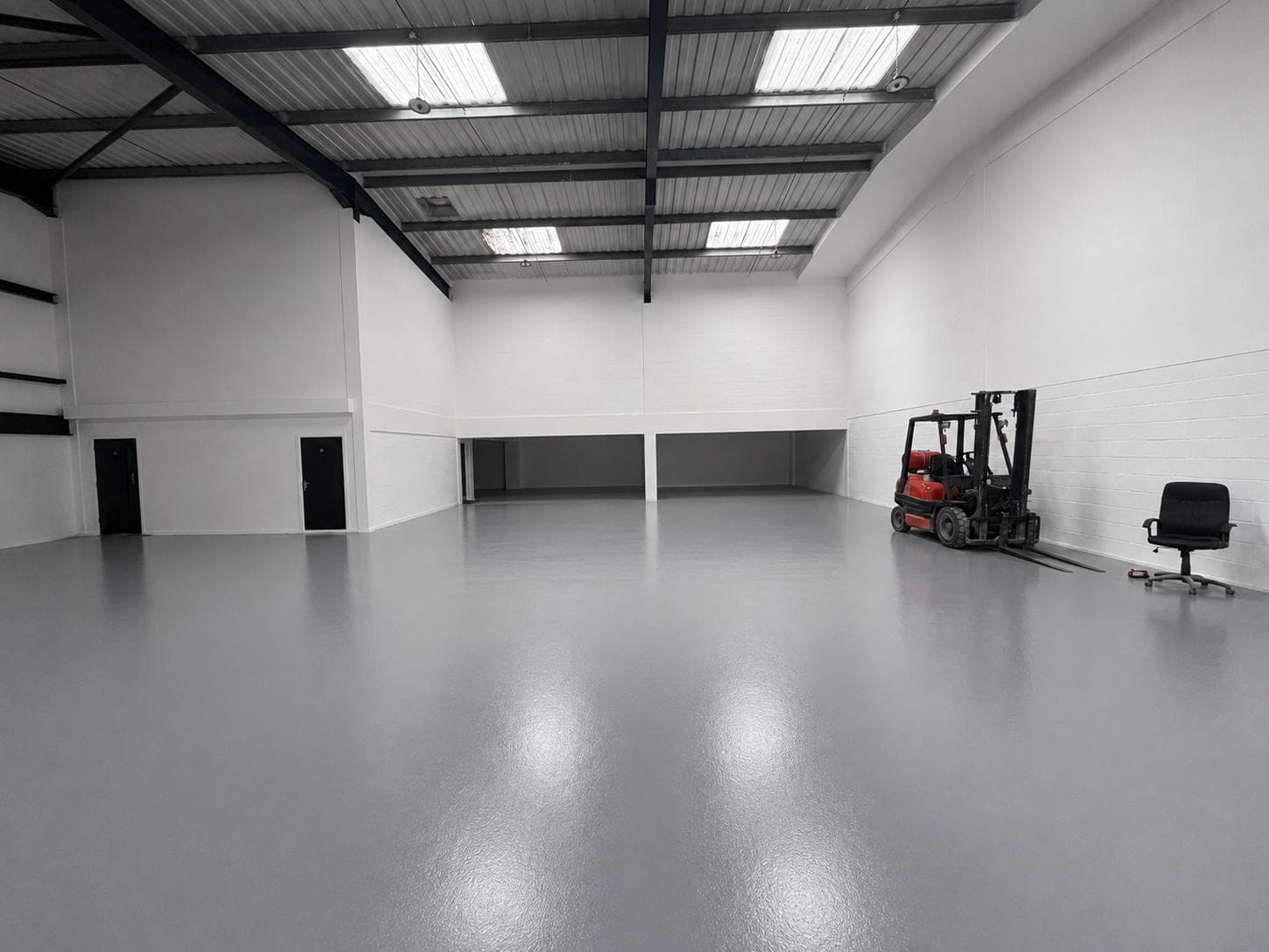 Unit 5, Eurolink Industrial Estate, Heard Way, Sittingbourne, Kent, ME10 3SA thumbnail 3