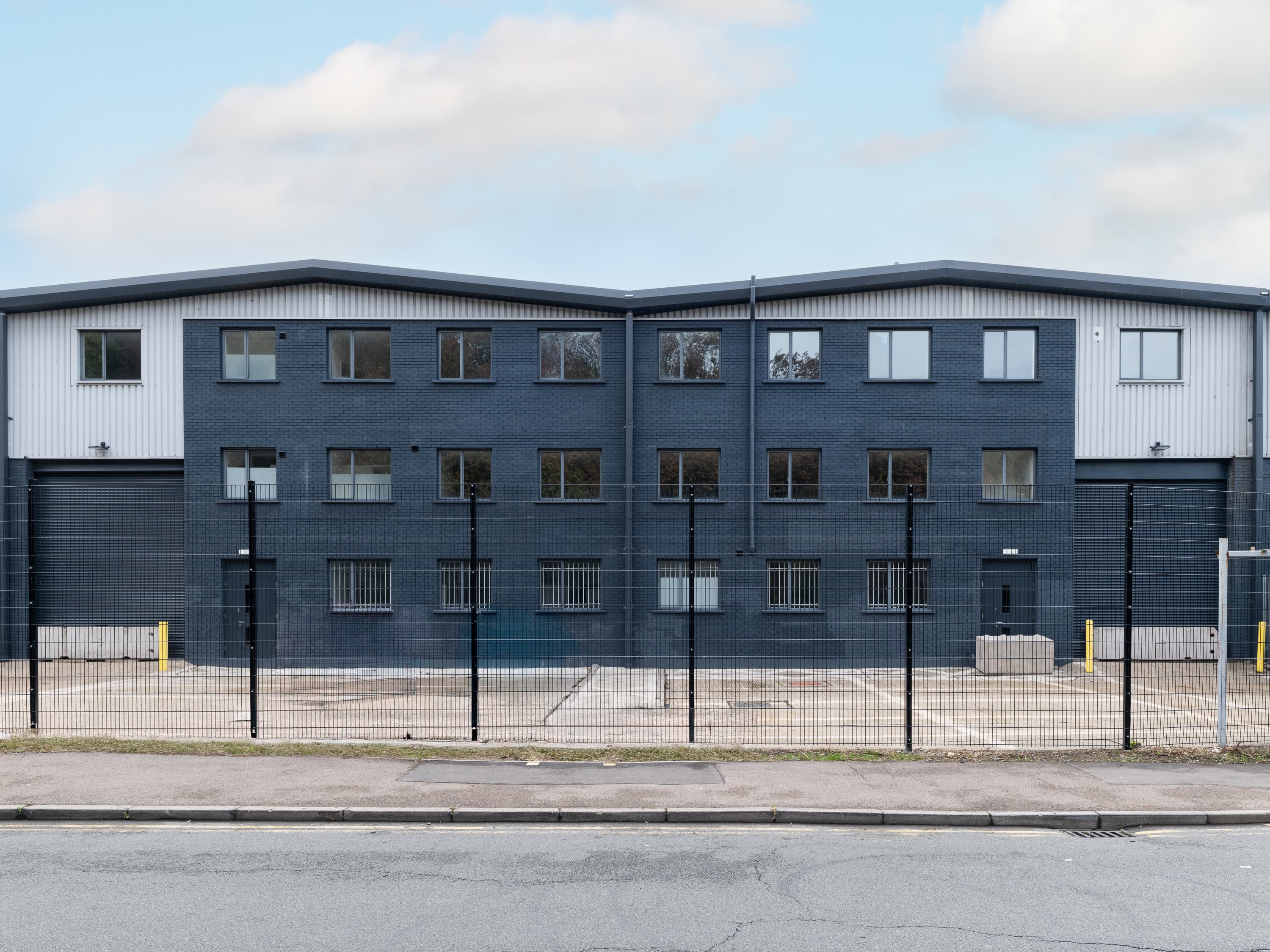 1A And 1B Whitings Way, London, Greater London, E6 6LR