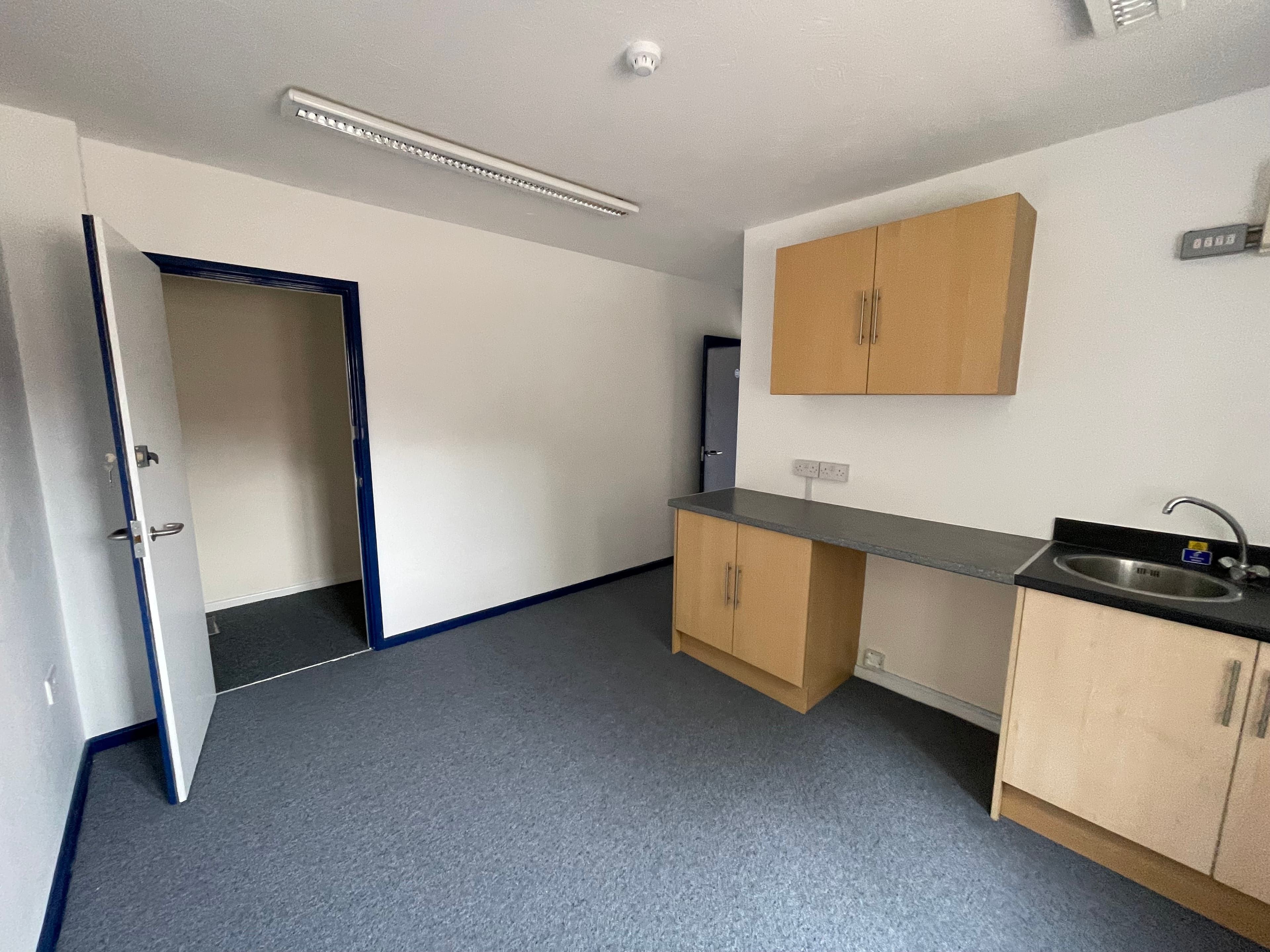 4A Edward Park, Grange Way, Colchester, Essex, CO2 8FZ thumbnail 3