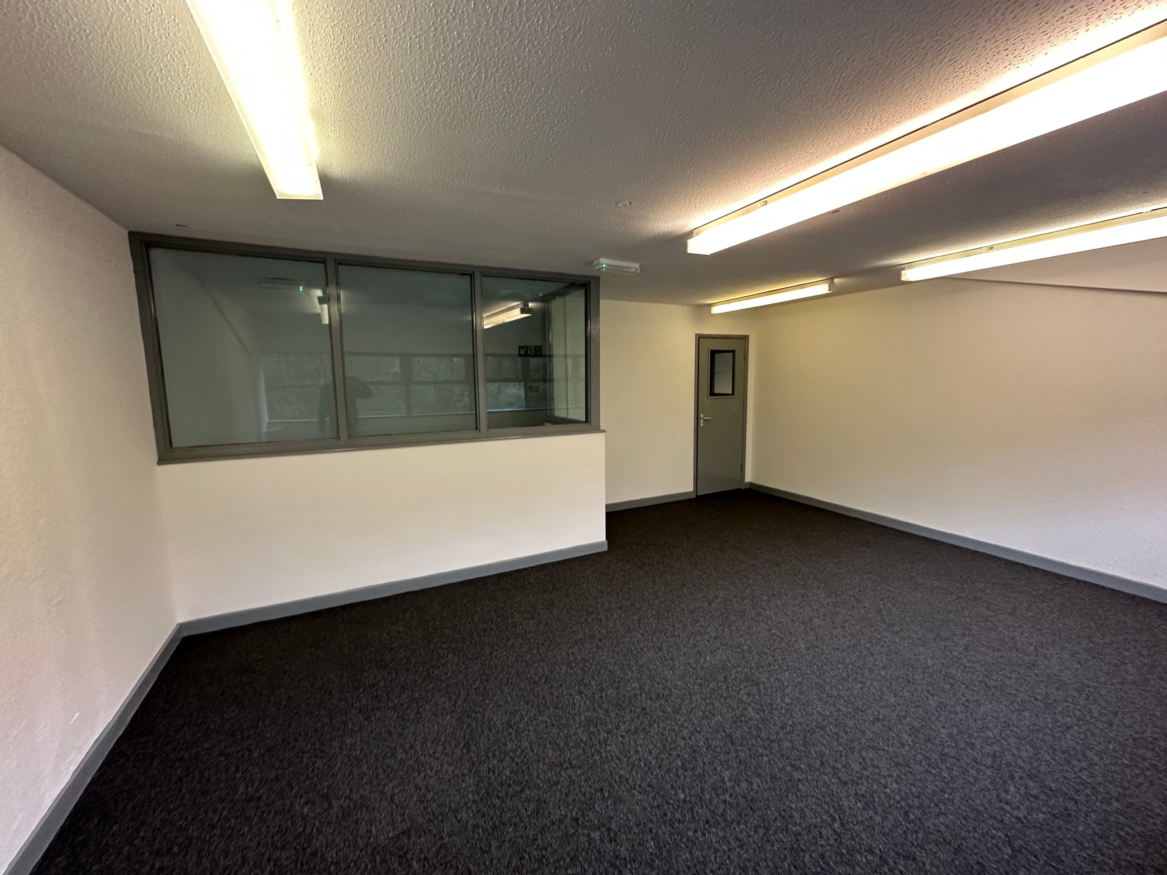 Unit 42 Potters Lane, Kiln Farm, Milton Keynes MK11 3HQ thumbnail 3