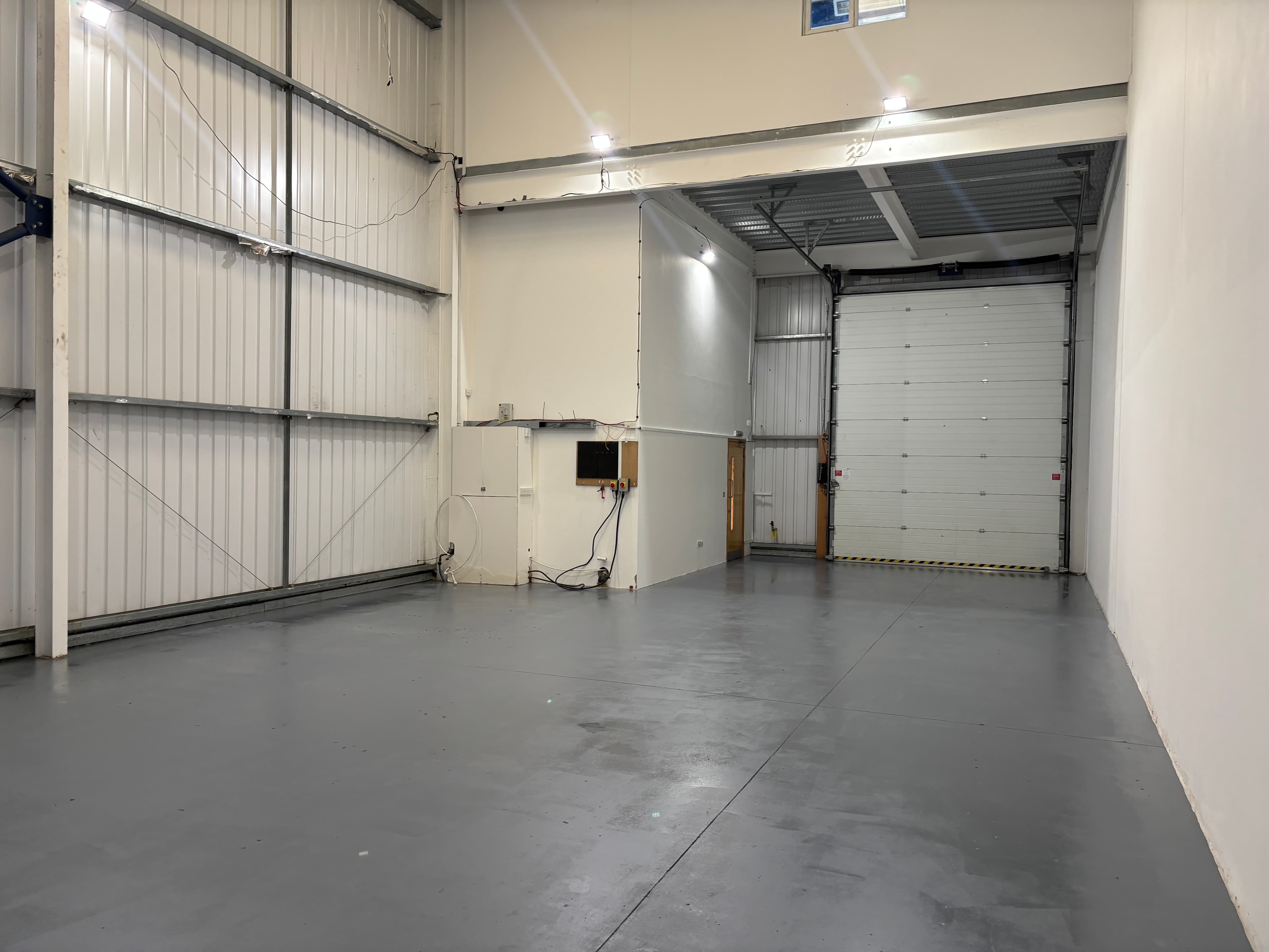 Unit 12, Vale Industrial Park, 170 Rowan Road, London, Greater London, SW16 5BN thumbnail 2