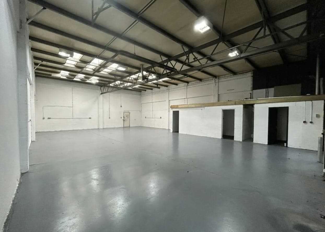 Unit 7, Ash, Kembrey Park, Swindon, Wiltshire, SN2 8UN thumbnail 3