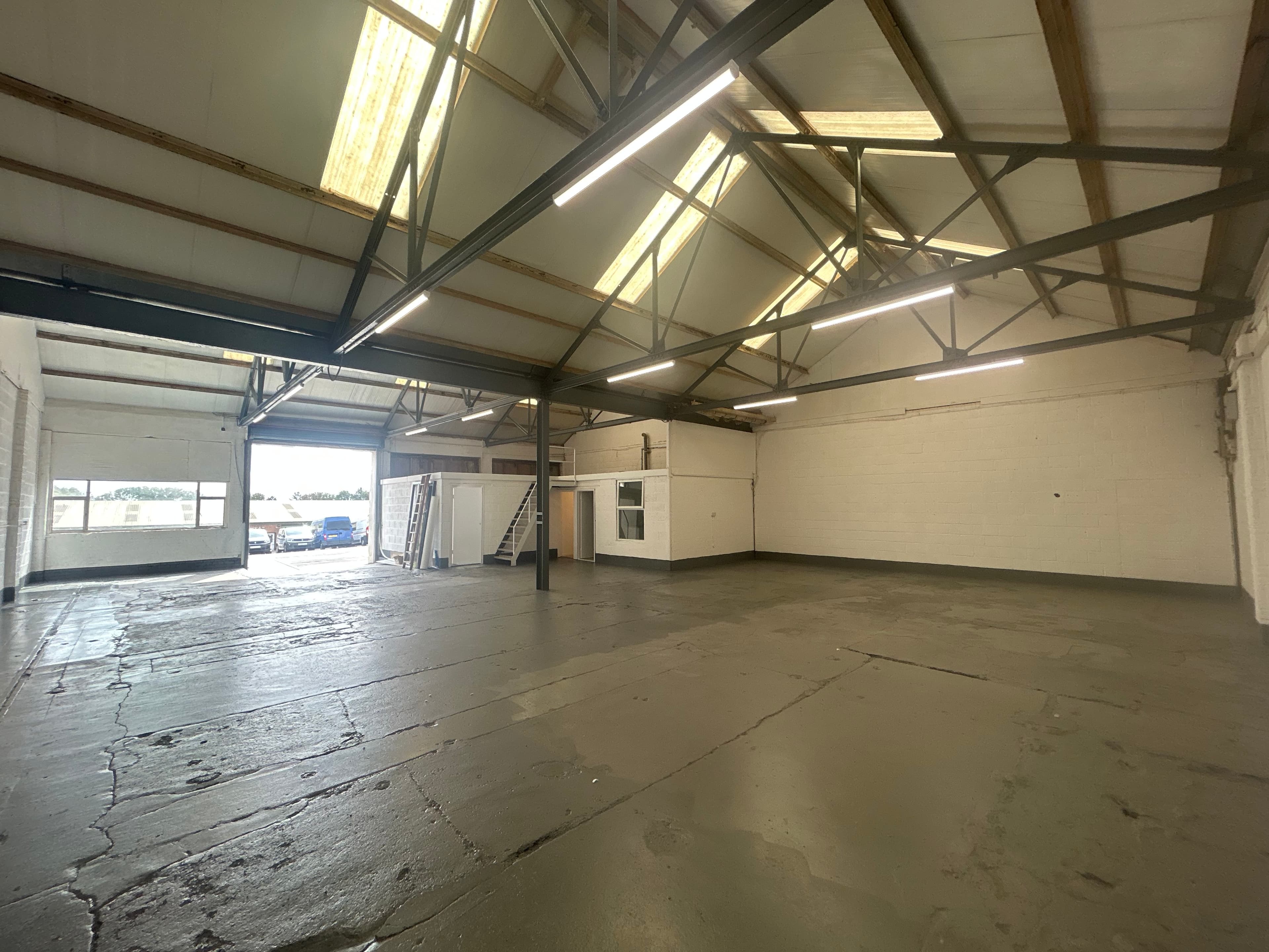 Unit 4, Telegraph Hill Industrial Estate, Laundry Road, Minster, Ramsgate, Kent, CT12 4HY thumbnail 3
