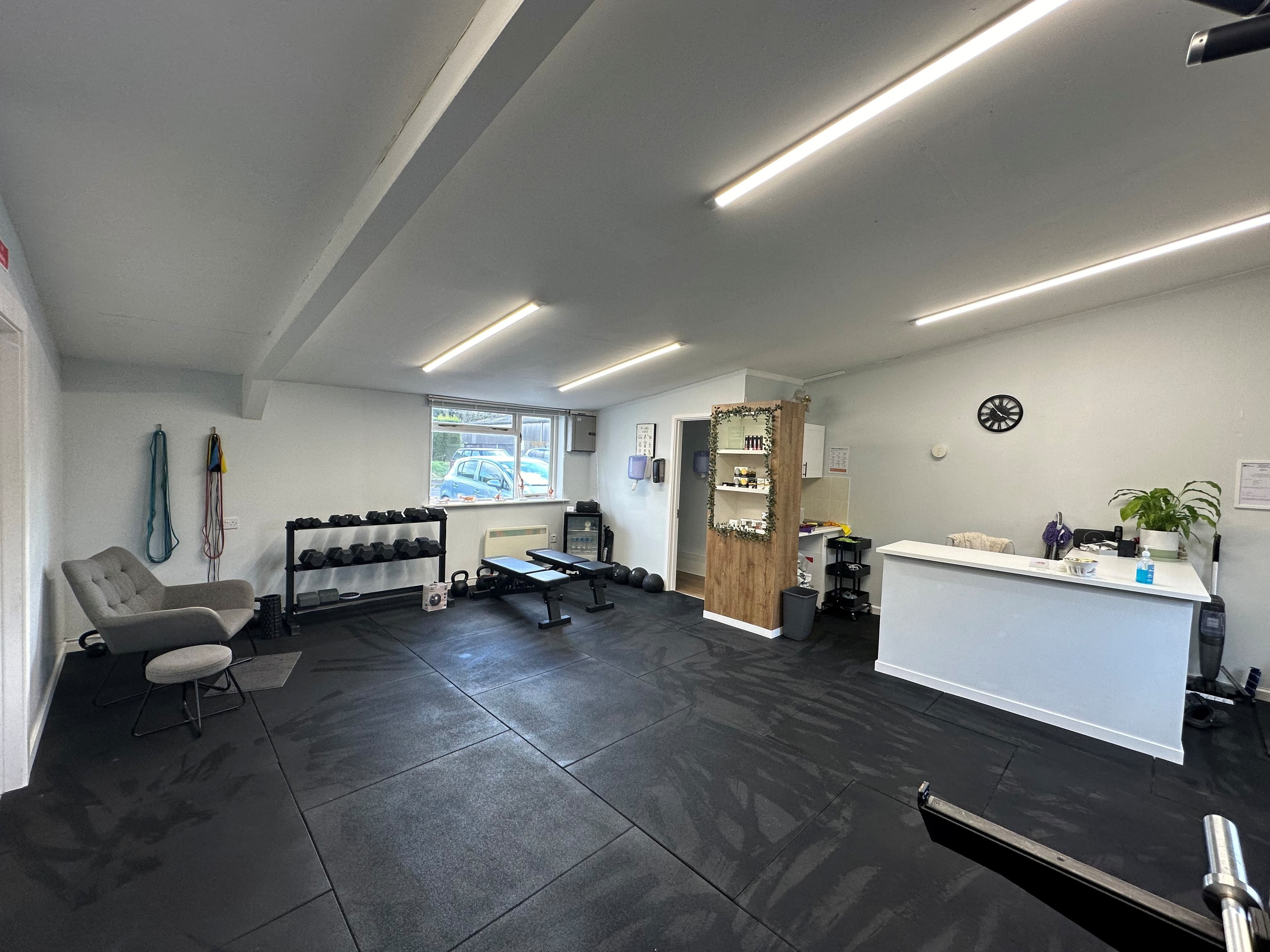Unit 15, Greys Green Farm, Greys Green, Rotherfield Greys, Henley-On-Thames, Oxfordshire, RG9 4QG thumbnail 3