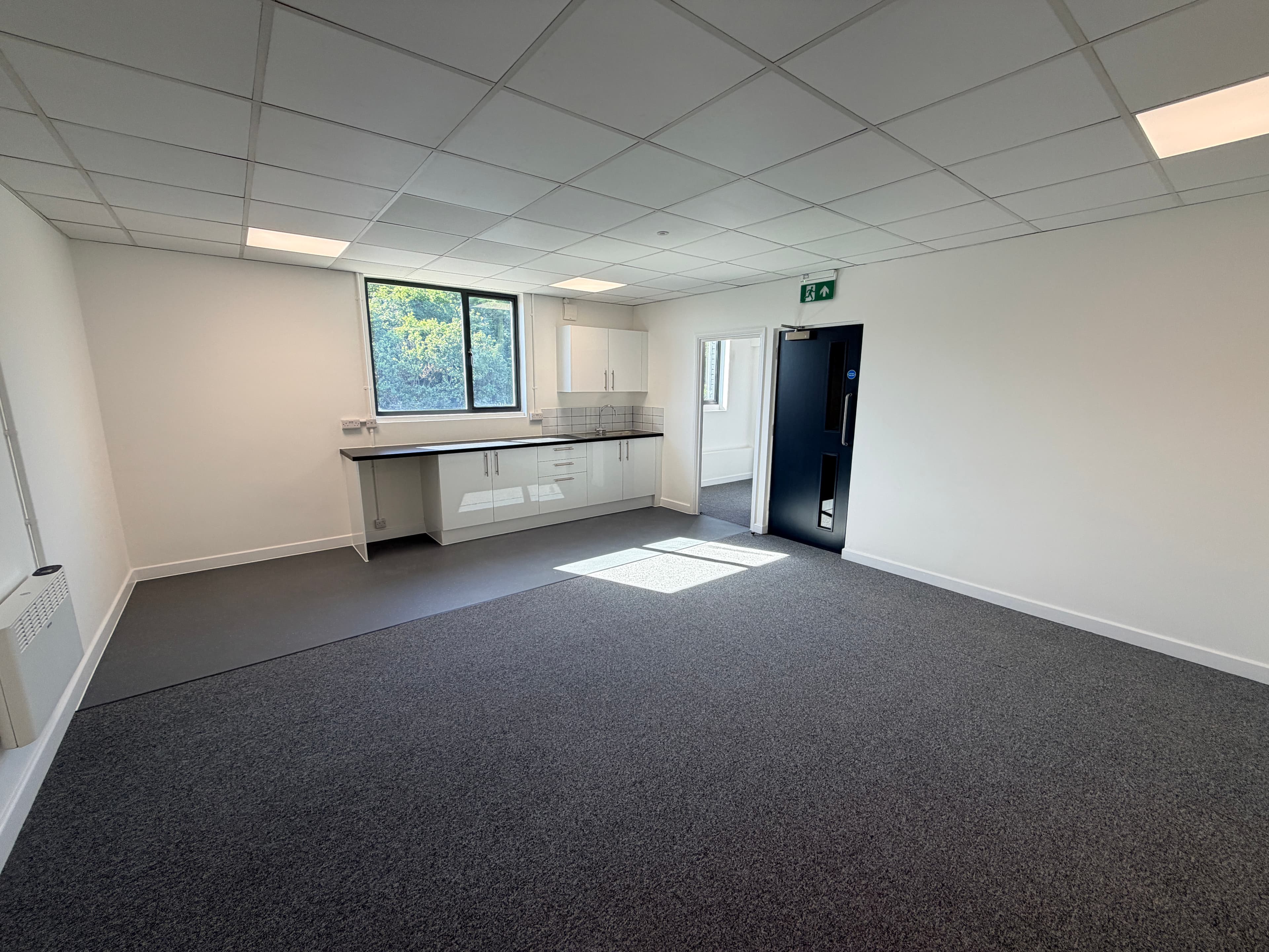 1B Whitings Way, London, Greater London, E6 6LR thumbnail 6