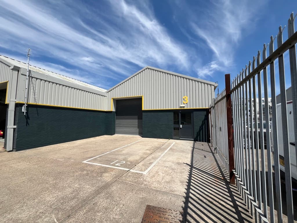 3 King Edward Quay, Hythe Quay, Colchester, Essex, CO2 8JB