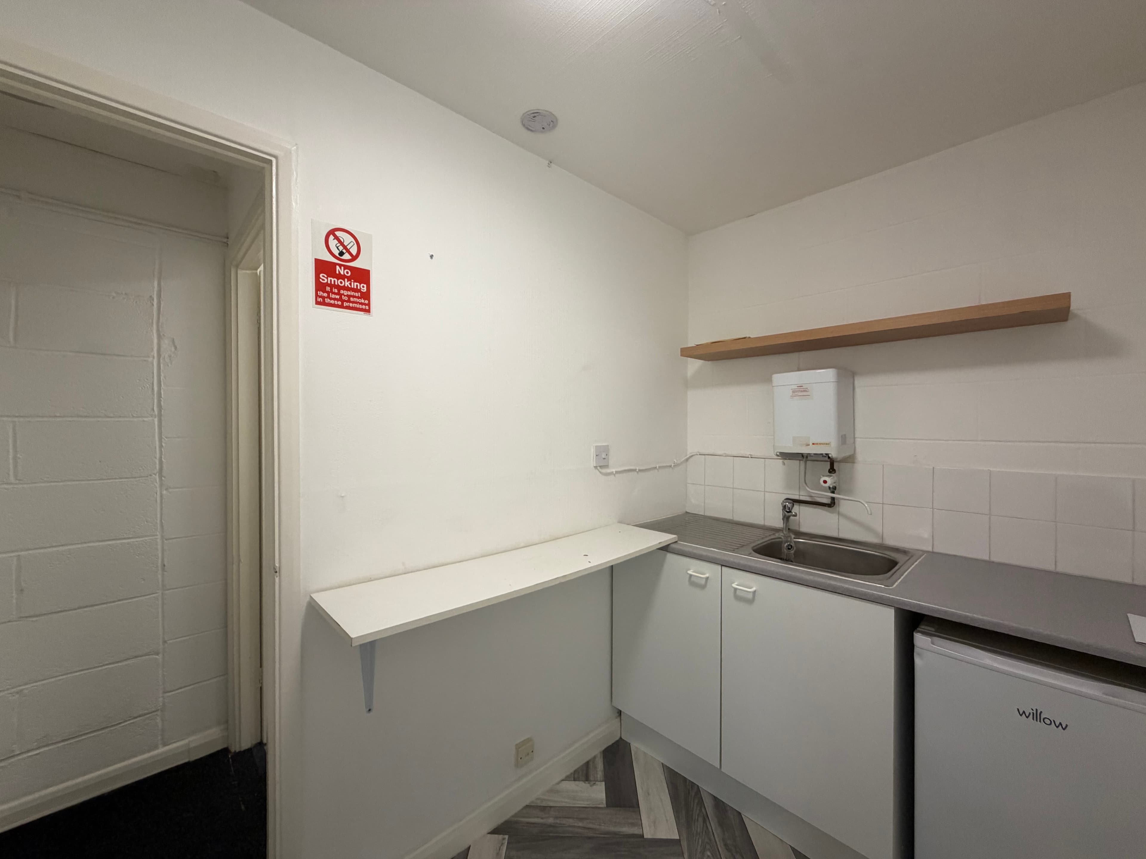 Unit B5, Smeed Dean Centre, Castle Road, Sittingbourne, Kent, ME10 3EW thumbnail 7