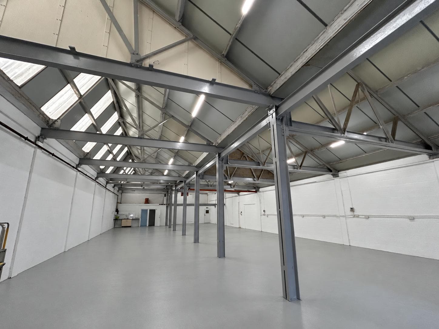 Unit 9C, Britannia Estate, Leagrave Road, Luton, Bedfordshire, LU3 1RJ thumbnail 3