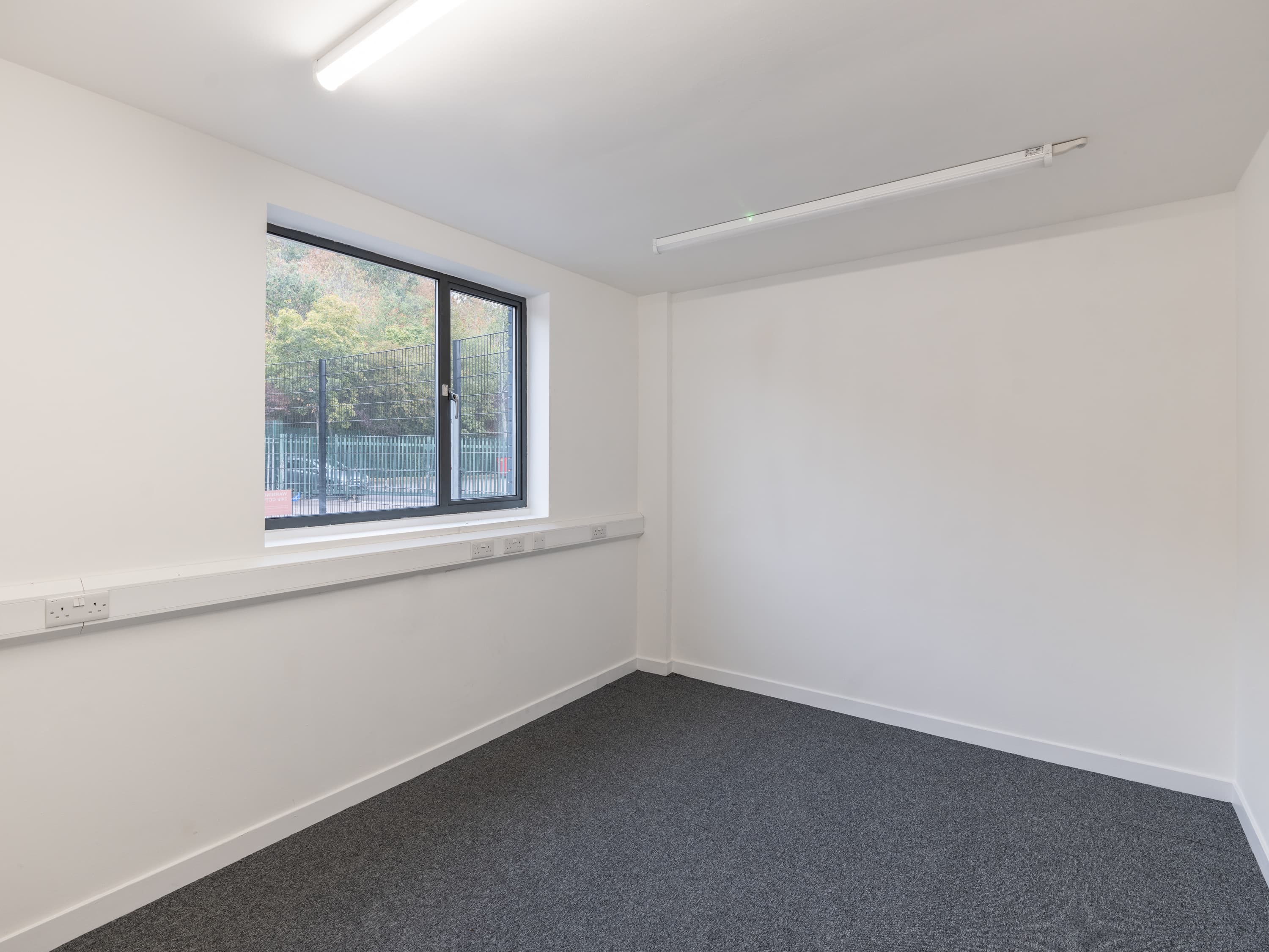 1A And 1B Whitings Way, London, Greater London, E6 6LR thumbnail 42