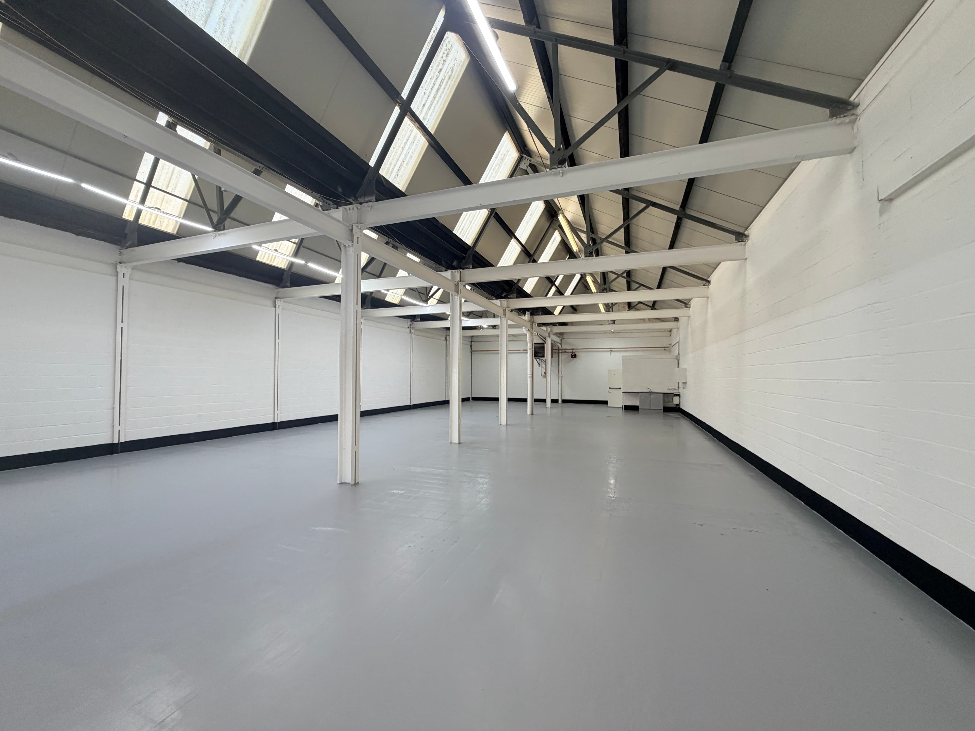 Unit 10F, Britannia Estate, Leagrave Road, Luton, Bedfordshire, LU3 1RJ thumbnail 3