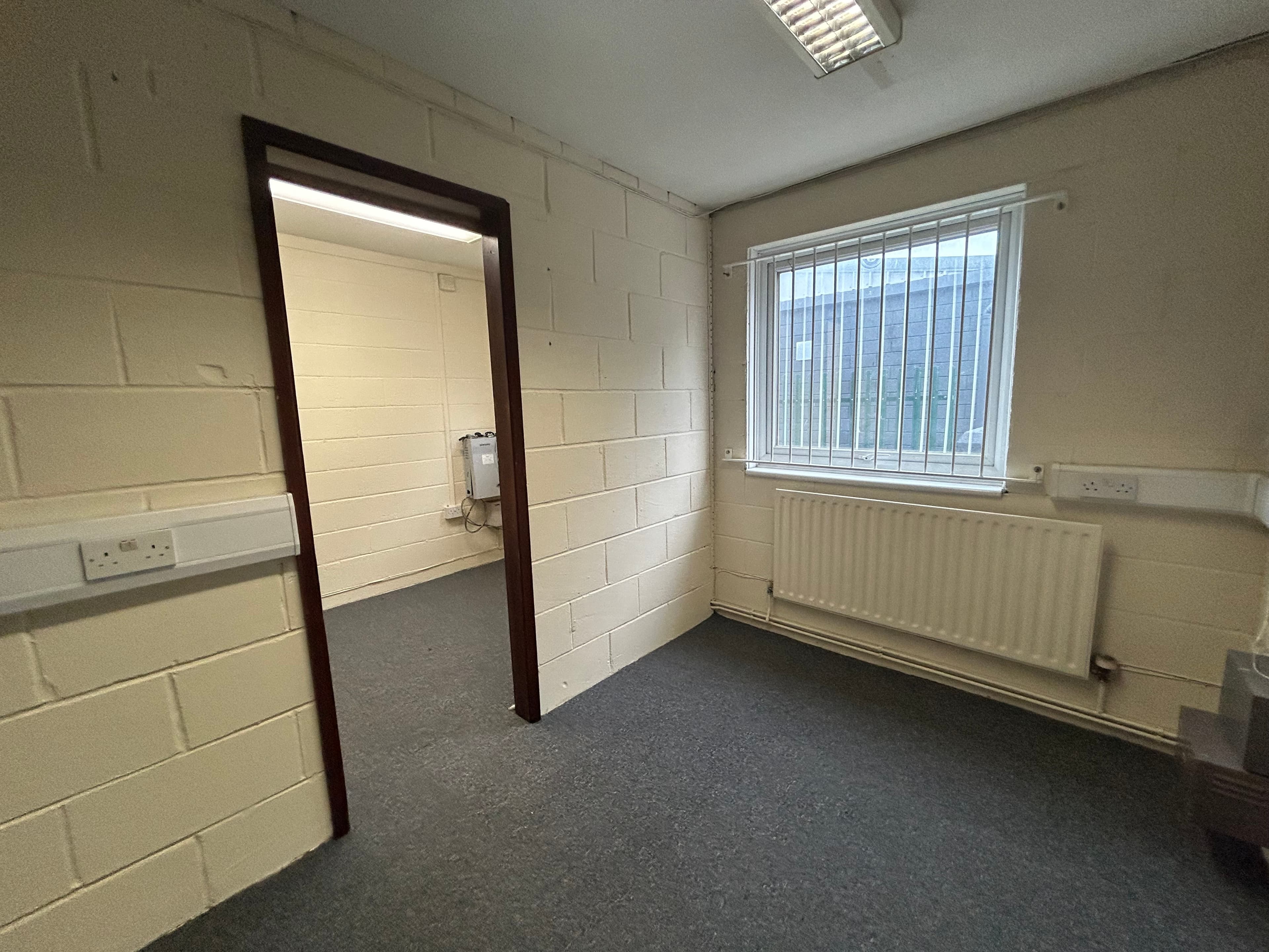 Unit C5, Smeed Dean Centre, Castle Road, Sittingbourne, Kent, ME10 3EW thumbnail 5