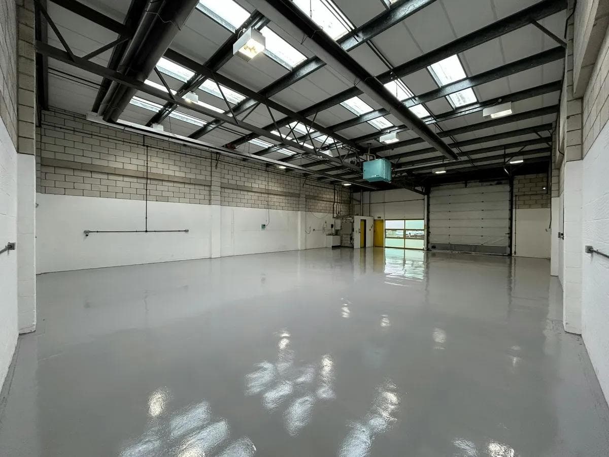 Unit 5, Ash, Kembrey Park, Swindon, Wiltshire, SN2 8UN thumbnail 3