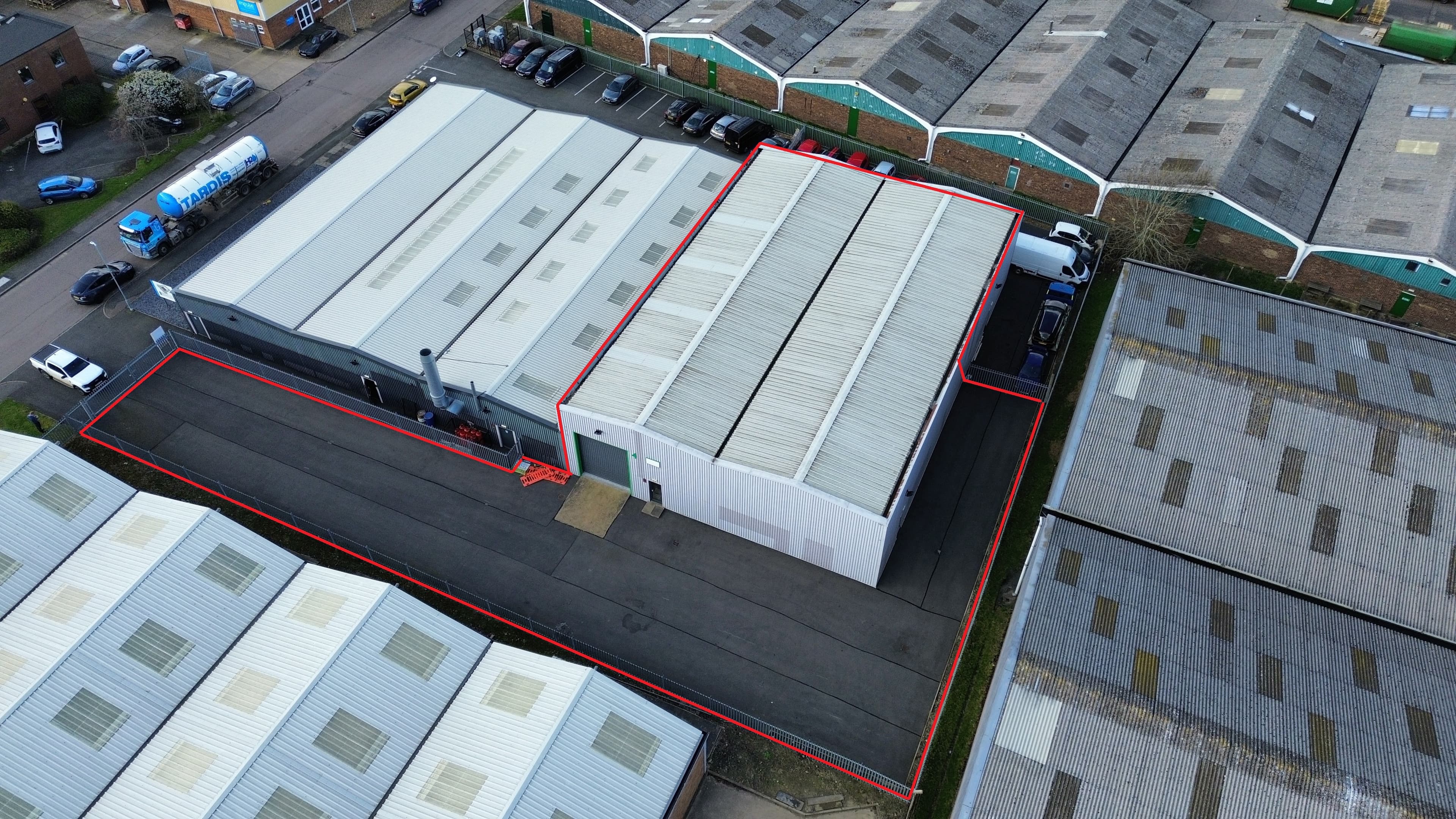 Unit 4 Sandy Industrial Estate, 2 Blaydon Road, 2 Blaydon Road, Sandy, Bedfordshire, SG19 1RZ — photo 1