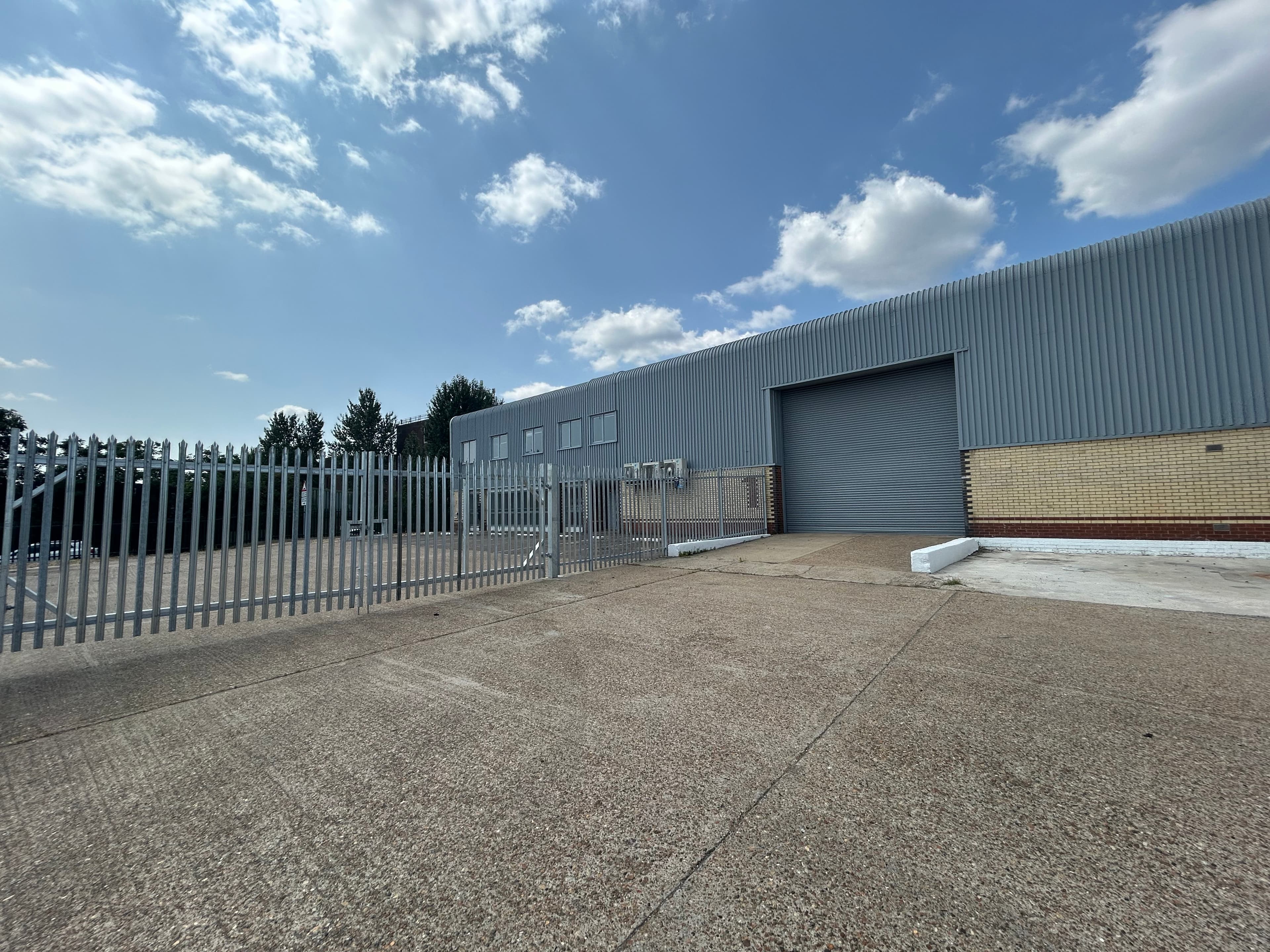 Unit 1, Church Trading Estate, Slade Green Road, Erith, Kent, DA8 2JA thumbnail 7
