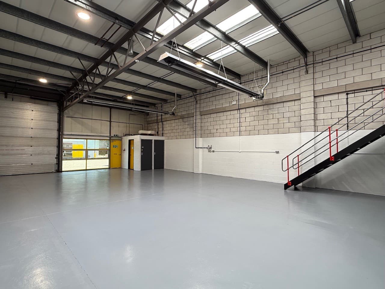 Unit 16, Ash, Kembrey Park, Swindon, Wiltshire, SN2 8UN thumbnail 2