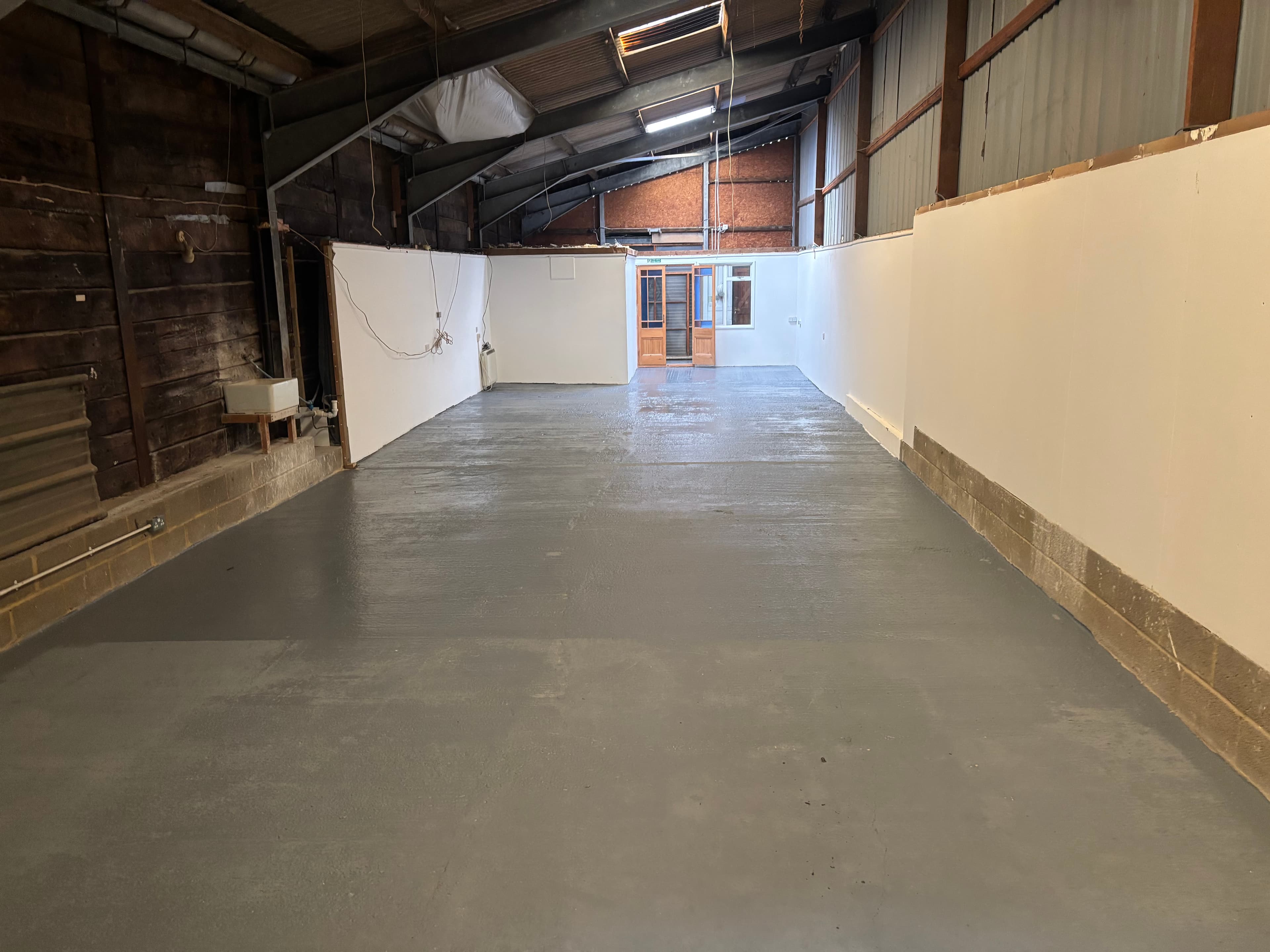 Unit 25 Greys Green Farm, Greys Green, Rotherfield Greys, Henley-On-Thames, Oxfordshire, RG9 4QG thumbnail 2